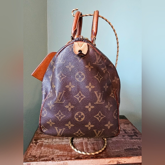 Louis Vuitton Speedy 35 Boston Bag - Picture 2 of 11
